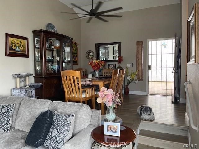 Detail Gallery Image 25 of 26 For 2017 Orchard Dr #D,  Placentia,  CA 92870 - 3 Beds | 2/1 Baths