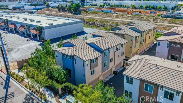 Detail Gallery Image 34 of 48 For 609 Savi #101,  Corona,  CA 92878 - 4 Beds | 2/2 Baths