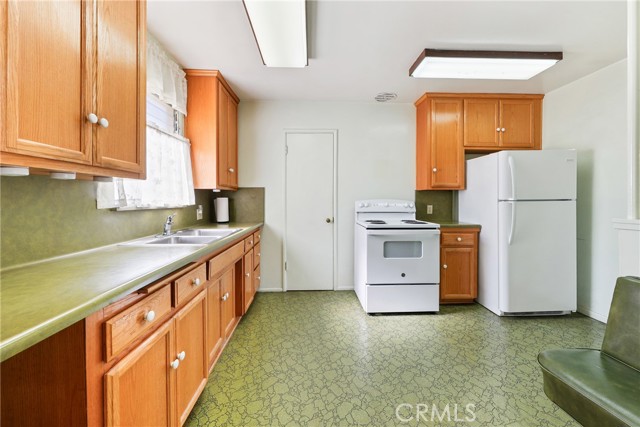 Detail Gallery Image 15 of 41 For 613 Princeton Cir, Fullerton,  CA 92831 - 3 Beds | 2 Baths