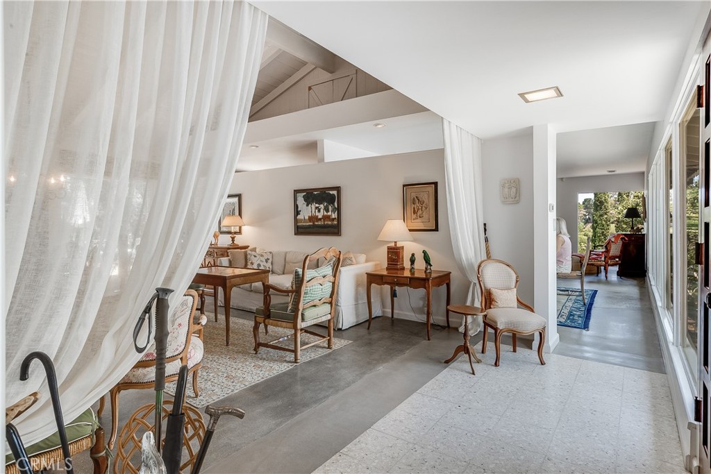 MLS #PV25165183 img 2