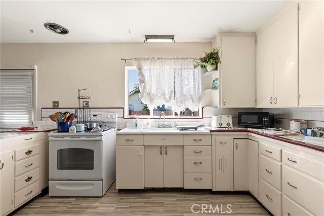 Detail Gallery Image 34 of 49 For 159 159 S Shasta St., Willows,  CA 95988 - 6 Beds | 3 Baths