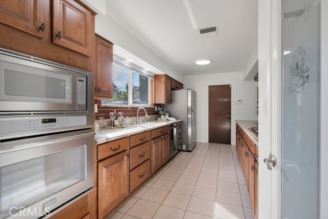 Detail Gallery Image 22 of 22 For 12926 Barto, Granada Hills,  CA 91344 - 3 Beds | 2 Baths