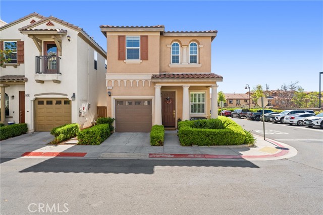 1474 De La Vina Street, Chula Vista CA: https://media.crmls.org/medias/e04868ea-ae84-47ba-8342-bdb3e1f80d5e.jpg
