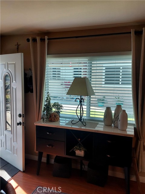 Detail Gallery Image 2 of 32 For 1145 W Sierra Madre, Azusa,  CA 91702 - 2 Beds | 1 Baths