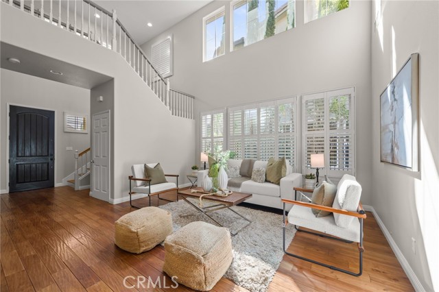 20713 Mopena, Porter Ranch CA: https://media.crmls.org/medias/e0492c5e-9bfe-4389-a80a-75a66d65f209.jpg