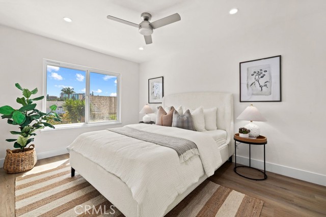 Detail Gallery Image 28 of 43 For 937 Carnation, Costa Mesa,  CA 92626 - 5 Beds | 3 Baths