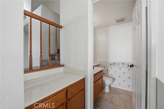 Detail Gallery Image 17 of 43 For 39364 Harvard, Palmdale,  CA 93551 - 4 Beds | 3 Baths