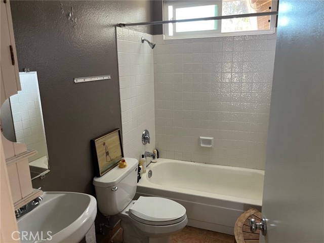 Detail Gallery Image 11 of 16 For 22523 Enadia Way, West Hills,  CA 91307 - 4 Beds | 3 Baths