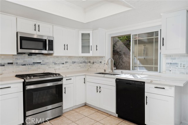 Detail Gallery Image 16 of 48 For 303 San Simeon Rd, San Dimas,  CA 91773 - 2 Beds | 2/1 Baths