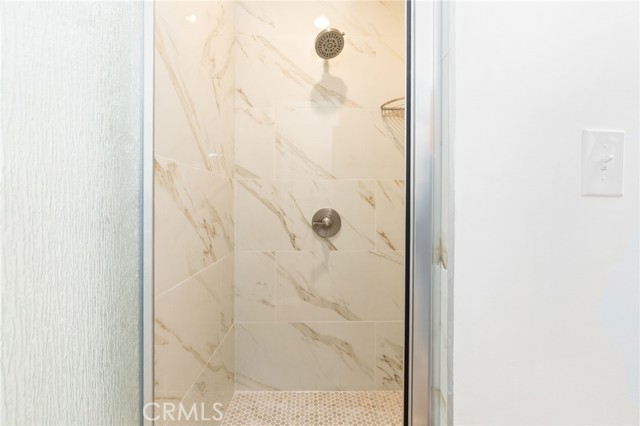 5701 Milton photo 24
