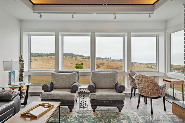 Detail Gallery Image 8 of 42 For 498 Huntington Rd, Cambria,  CA 93428 - 3 Beds | 3/1 Baths