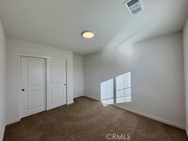 https://media.crmls.org/medias/e04be9e4-703d-482a-b114-8e50e3b1482e.jpg?preset=X-Large