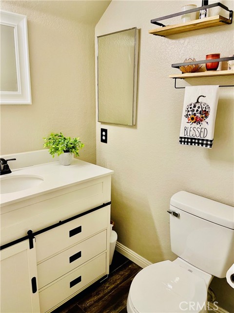 Detail Gallery Image 14 of 30 For 622 Parkview Drive, Lake Elsinore,  CA 92530 - 2 Beds | 1 Baths