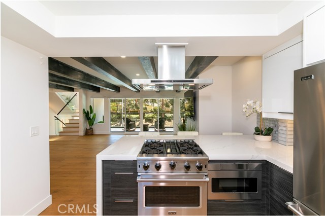 4651 Los Patos Avenue, Huntington Beach CA: https://media.crmls.org/medias/e04d2d06-95b3-4234-99ef-35d7321de421.jpg