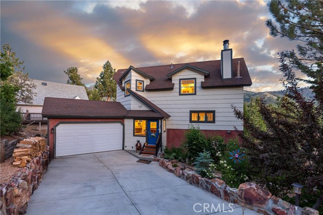 43811 Canyon Crest Drive, Big Bear Lake CA: https://media.crmls.org/medias/e04d992a-8c36-4b5a-8b36-18bc195f72a7.jpg