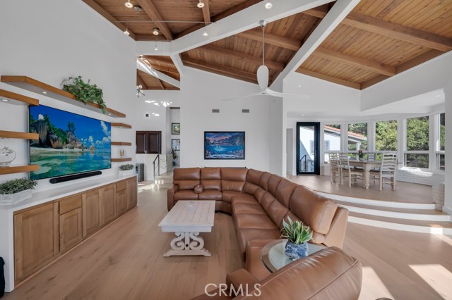 Detail Gallery Image 14 of 56 For 4514 Rayburn St, Westlake Village,  CA 91362 - 4 Beds | 4 Baths