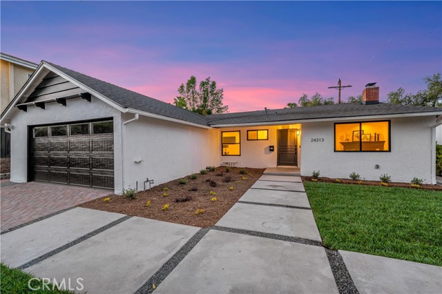 Detail Gallery Image 2 of 27 For 24313 Calvert St, Woodland Hills,  CA 91367 - 4 Beds | 3 Baths