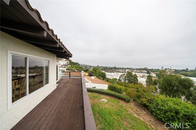 33 Oaktree Lane, Rolling Hills Estates, California 90274, 2 Bedrooms Bedrooms, ,3 BathroomsBathrooms,Residential,Sold,Oaktree,OC22217896