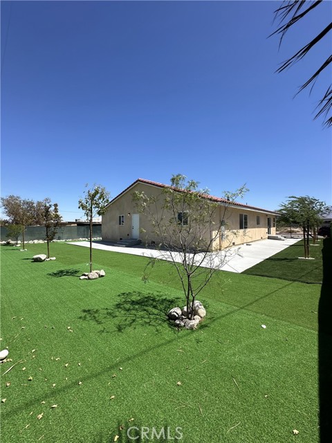 378 W Rosa Parks Road, Palm Springs CA: https://media.crmls.org/medias/e04f8129-1b68-470c-b182-1569f6b059bc.jpg