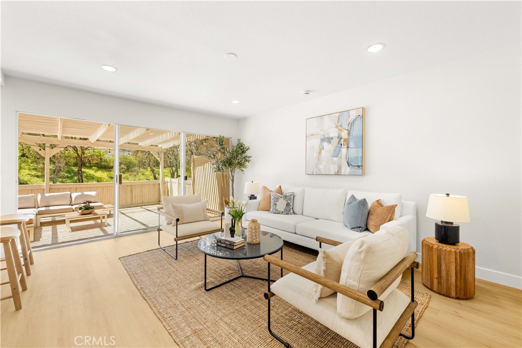 MLS #OC25224463 image #10