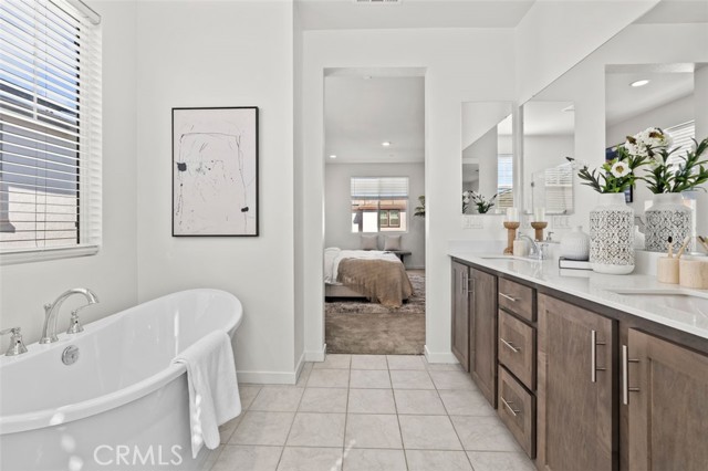 Detail Gallery Image 6 of 36 For 2969 E Merritt Paseo, Ontario,  CA 91761 - 4 Beds | 3 Baths