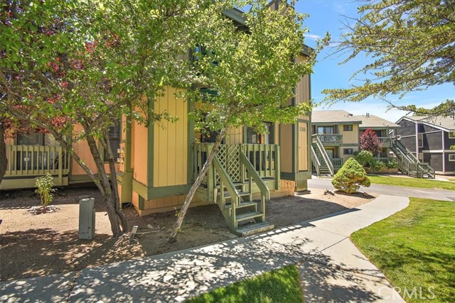 Detail Gallery Image 27 of 39 For 760 Blue Jay Rd #10,  Big Bear Lake,  CA 92315 - 2 Beds | 2 Baths