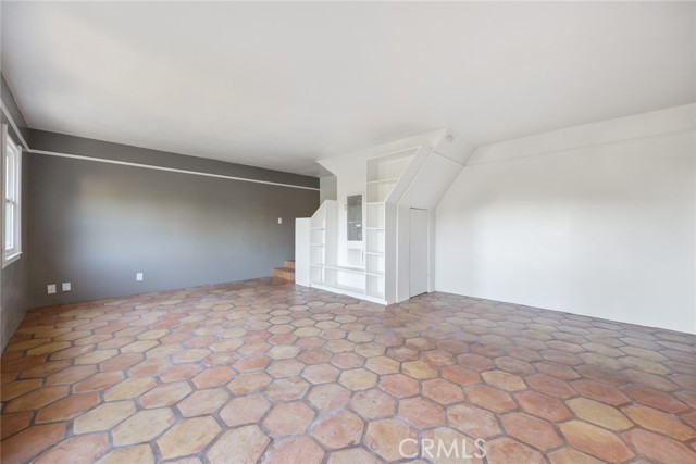 Detail Gallery Image 12 of 31 For 1620 Ina Dr, Glendale,  CA 91206 - 3 Beds | 1/1 Baths