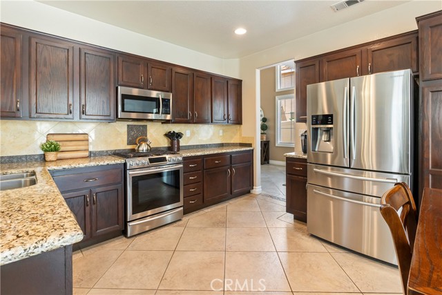 8880 Stony Brook Circle, Riverside CA: https://media.crmls.org/medias/e0525f7a-b768-46ed-a9dd-6423c79347fe.jpg