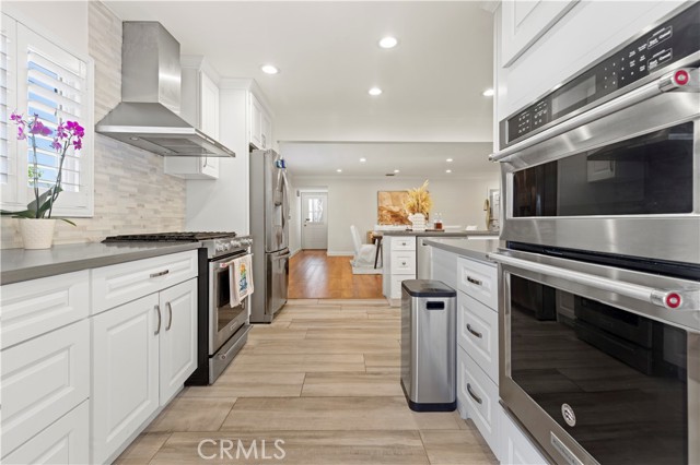 Detail Gallery Image 2 of 41 For 315 E Juanita, Glendora,  CA 91740 - 7 Beds | 3 Baths