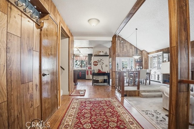 Detail Gallery Image 22 of 68 For 31051 Wild Oak, Running Springs,  CA 92382 - 3 Beds | 2/1 Baths