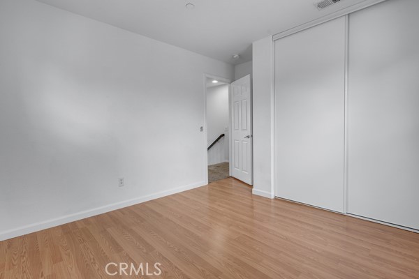 https://media.crmls.org/medias/e05318b9-9956-428d-aa37-c4b53e5b1a0d.jpg?preset=X-Large