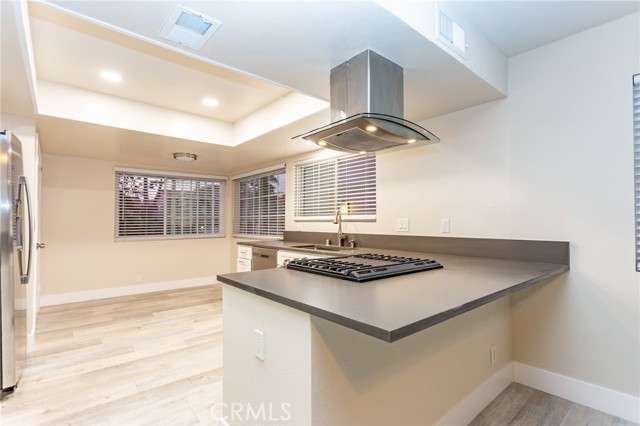 Detail Gallery Image 2 of 34 For 33702 Chula Vista Ave #C,  Dana Point,  CA 92629 - 3 Beds | 3 Baths