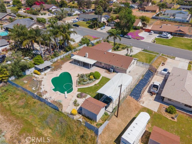 Detail Gallery Image 6 of 43 For 7635 Lakeside Dr, Jurupa Valley,  CA 92509 - 4 Beds | 2/1 Baths