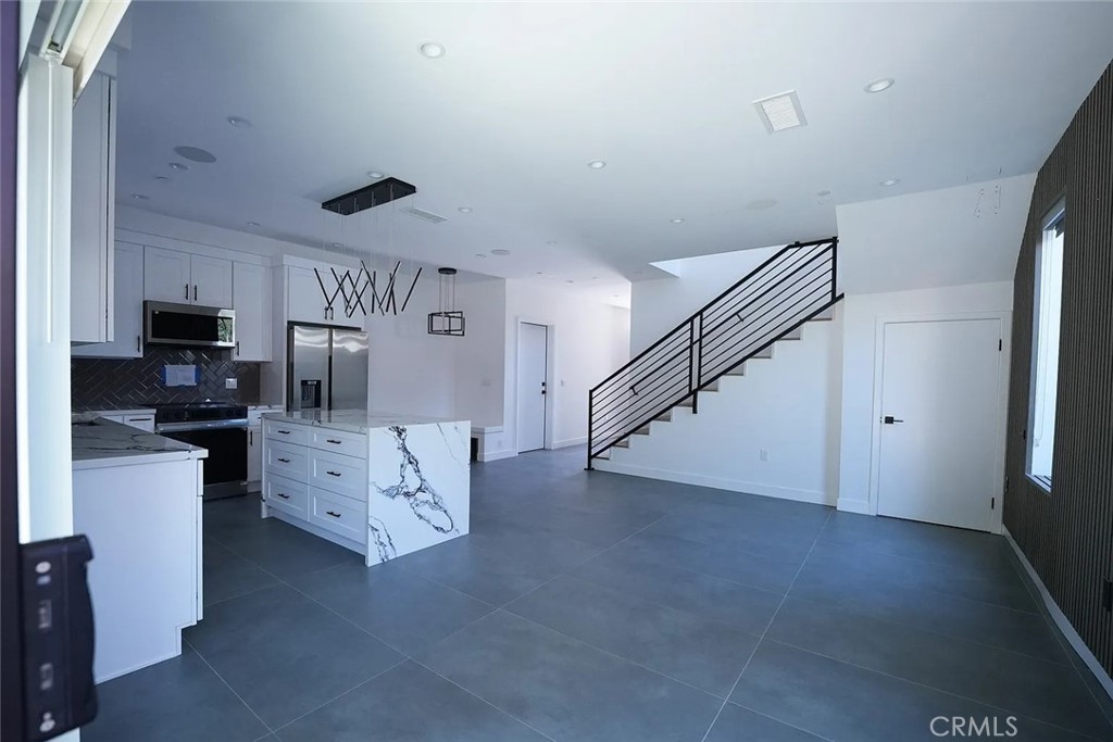 MLS #SR26025036 image #9
