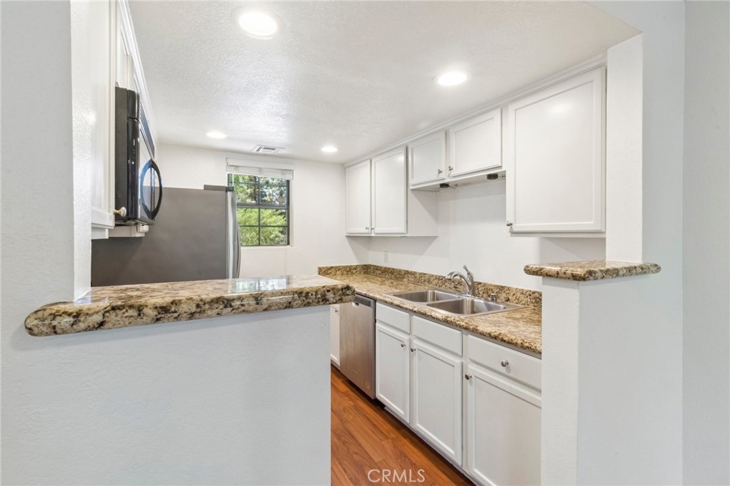 12059 Alta Carmel Court - photo 9