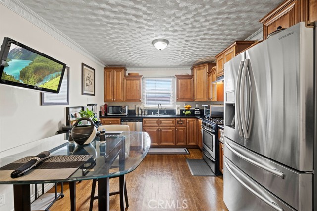 Detail Gallery Image 13 of 43 For 9804 Haas Ave, Los Angeles,  CA 90047 - 3 Beds | 2 Baths