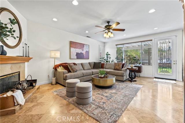 Detail Gallery Image 16 of 49 For 4375 Leonard Way, Corona,  CA 92883 - 4 Beds | 3 Baths