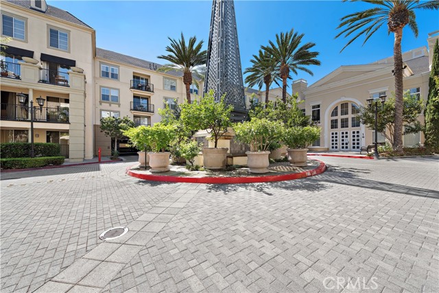 3247 Watermarke Place, Irvine CA: https://media.crmls.org/medias/e056cf91-1dab-46f9-a7a5-a710f6fe33ea.jpg