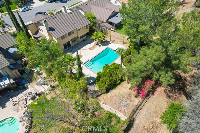 49 Village Loop Road, Pomona CA: https://media.crmls.org/medias/e056ec4b-664d-464d-8f21-368adc4ed8b3.jpg