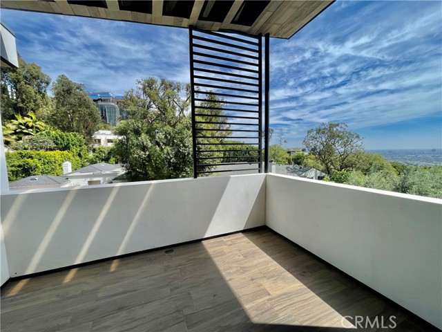 Detail Gallery Image 29 of 42 For 1319 Sunset Plaza Dr, Los Angeles,  CA 90069 - 4 Beds | 4/1 Baths