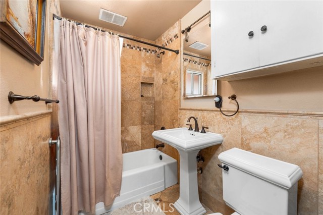 Detail Gallery Image 13 of 16 For 44538 Stanridge Ave, Lancaster,  CA 93535 - 3 Beds | 2 Baths