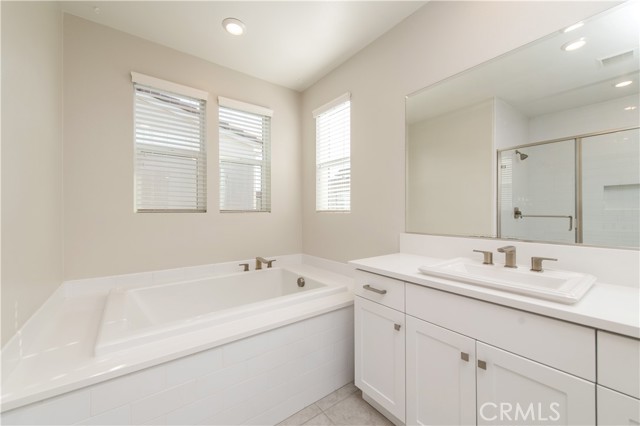 Detail Gallery Image 25 of 38 For 631 Cardona, Lake Forest,  CA 92630 - 5 Beds | 4 Baths