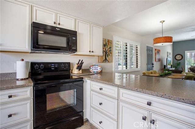 Detail Gallery Image 11 of 22 For 5784 Los Coyotes, Palm Springs,  CA 92264 - 2 Beds | 2 Baths
