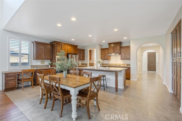 Detail Gallery Image 13 of 42 For 24923 Hearth Ct, Valencia,  CA 91354 - 4 Beds | 3/1 Baths