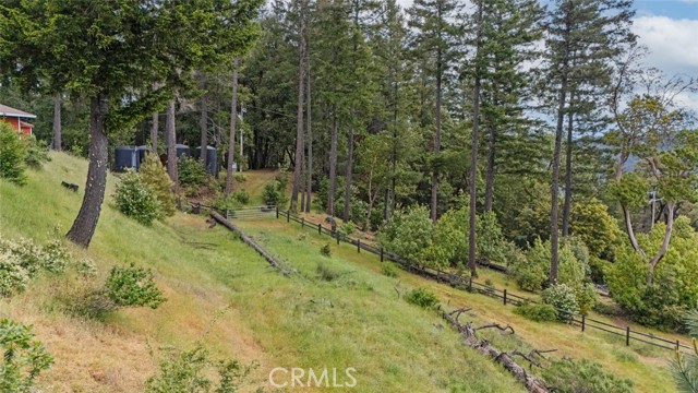 Image 21 of 23 For 18526 Mariposa Creek Road