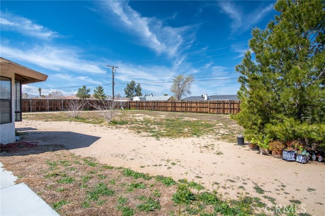 Detail Gallery Image 21 of 22 For 13102 El Rio Rd, Victorville,  CA 92392 - 3 Beds | 2 Baths