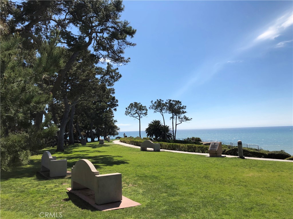 https://media.crmls.org/medias/e05bc9a4-1ffd-449e-911c-065138976fae.jpg?preset=X-Large