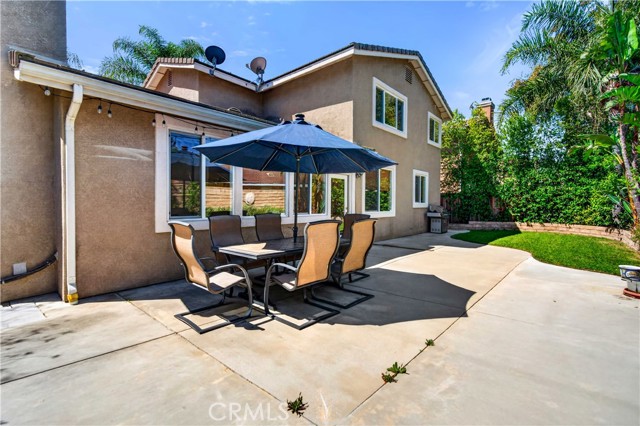 Detail Gallery Image 25 of 29 For 21803 Delany Ln, Canoga Park,  CA 91304 - 3 Beds | 3 Baths