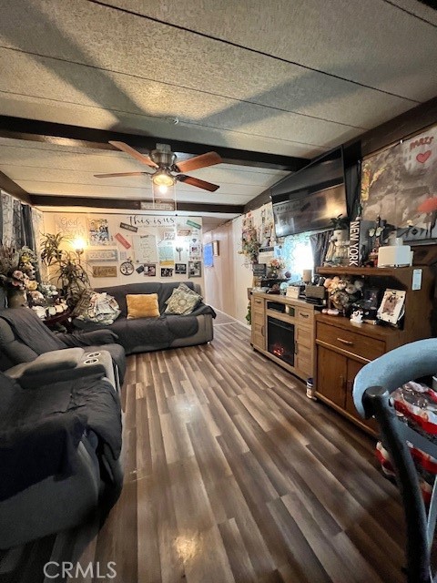 Detail Gallery Image 2 of 11 For 13892 Pioneer Road, Space 29a 29a,  Apple Valley,  CA 92307 - 2 Beds | 1 Baths