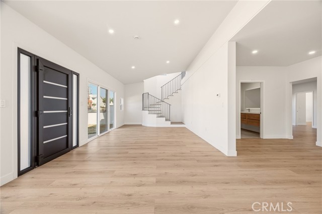 4202 Walnut Grove Ave photo 4